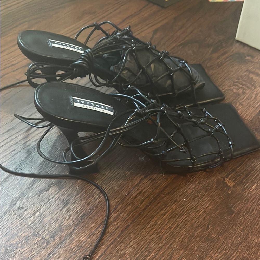 Topshop Leather Black Strappy Women's Shoes - Picture 3 of 5
